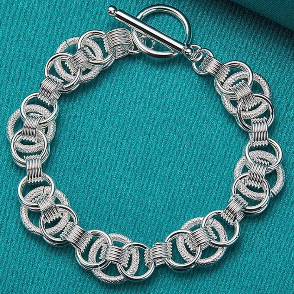 🌟 Silver Bracelet